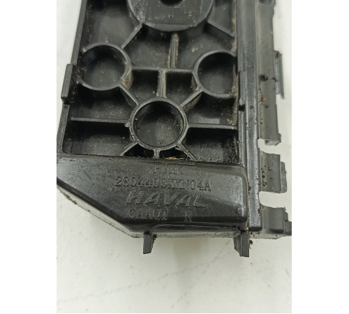 Кронштейн заднего бампера правый