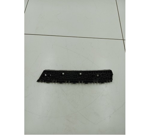 Кронштейн заднего бампера правый