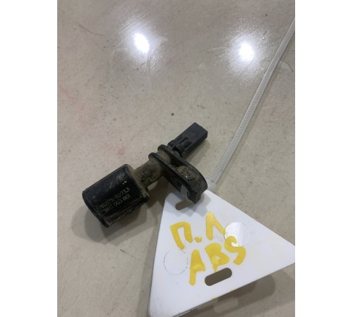 Датчик ABS(передний левый)