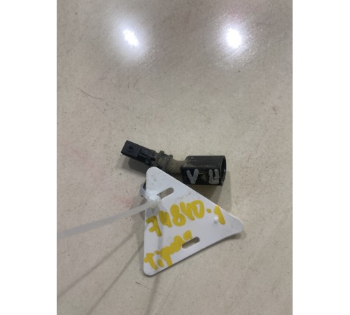 Датчик ABS(передний левый)