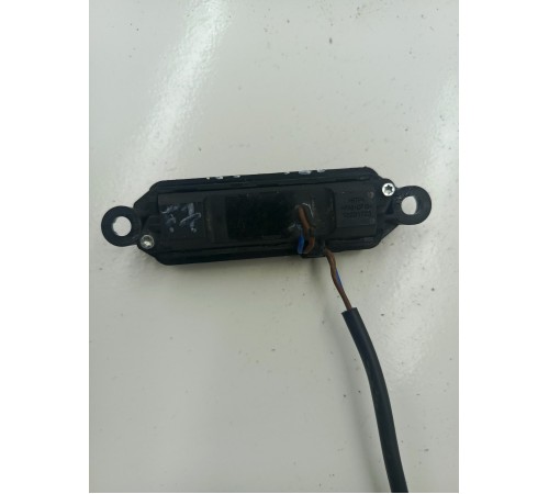 Кнопка открывания багажника