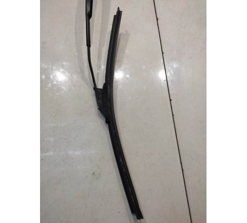 Стеклоочиститель (передний, правый)