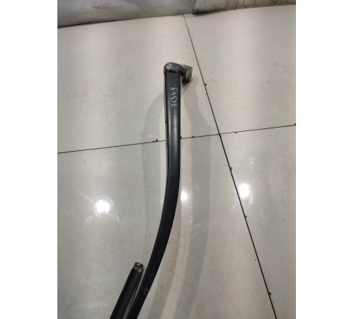 Стеклоочиститель (передний, правый)