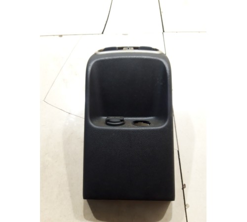 Накладка центральной консоли задняя