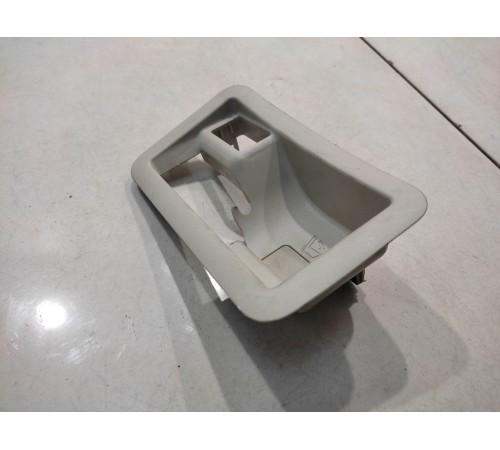 Накладка багажника (задняя, левая)