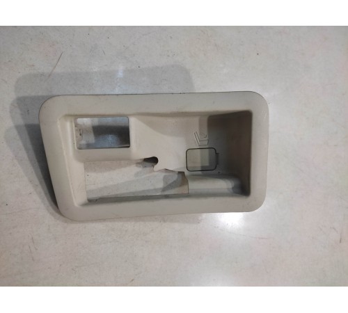 Накладка багажника (задняя, левая)