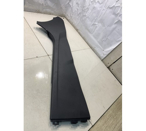 Накладка консоли (правая)