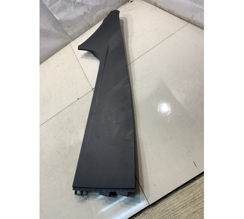 Накладка консоли (правая)