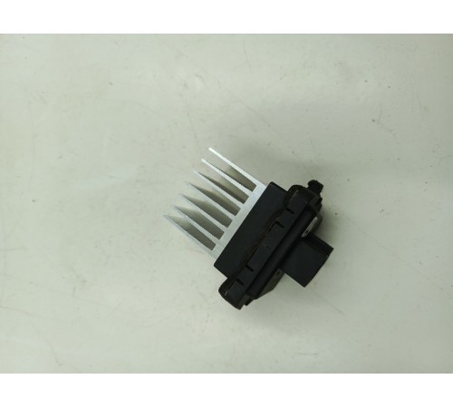 Резистор отопителя (печки)