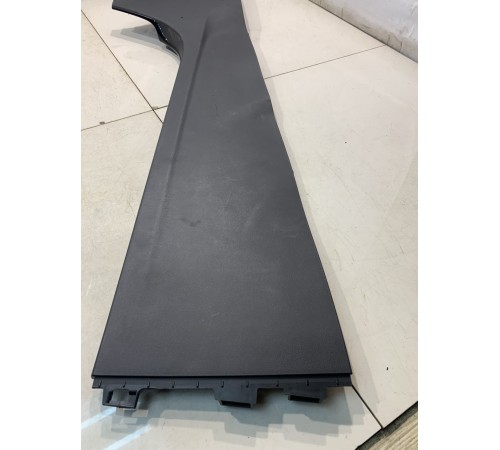 Накладка консоли (правая)