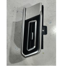 Дефлектор воздушный левый