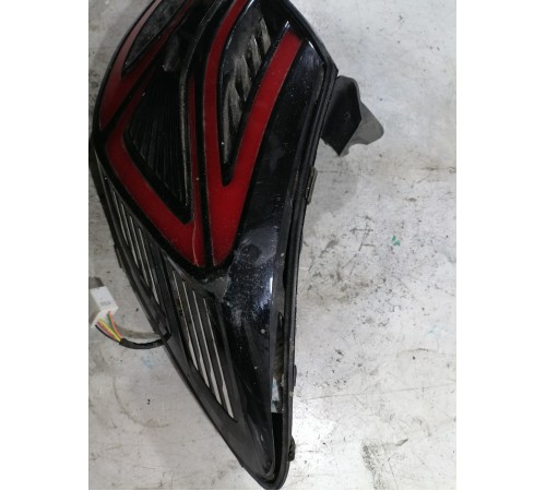 Фонарь задний правый наружный