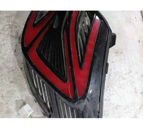 Фонарь задний правый наружный