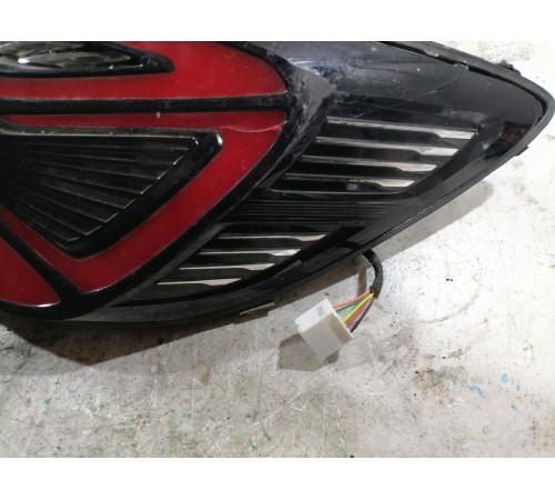 Фонарь задний правый наружный