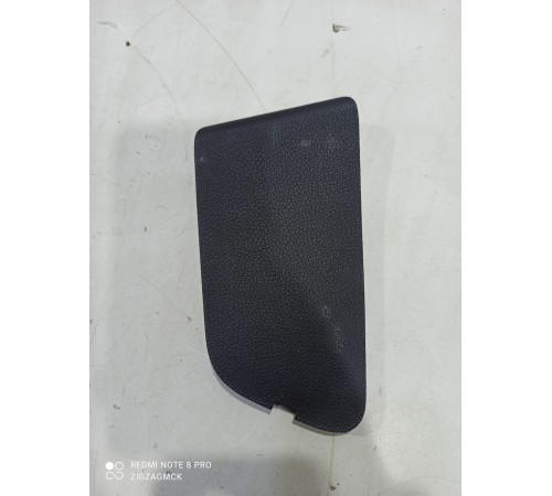 заглушка обшивки двери бангажника правая