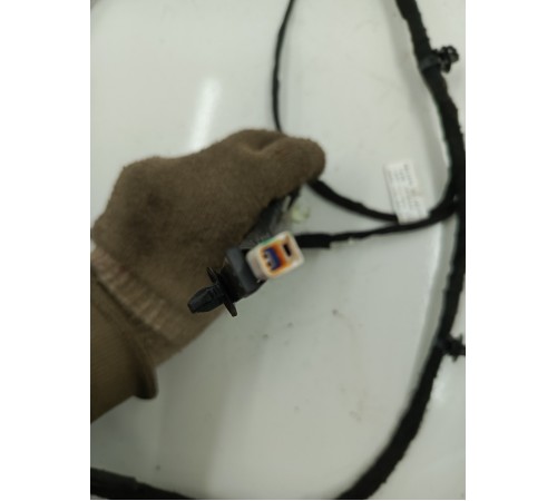 Электропроводка двери крышки багажника