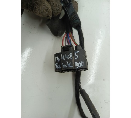 Электропроводка двери крышки багажника