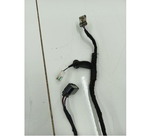 Электропроводка двери крышки багажника