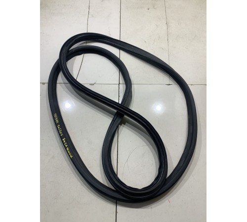 Уплотнитель крышки багажника