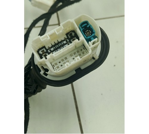 Электропроводка двери передняя левая