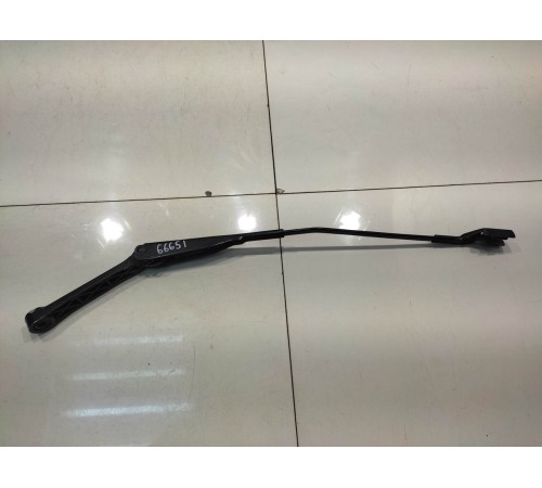 Поводок стеклоочистителя (передний, правый)