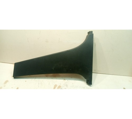 Обшивка стойки центральная левая