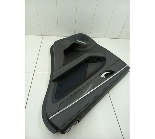 Обшивка двери задняя правая