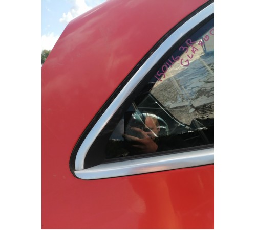 Глухое стекло заднее правое