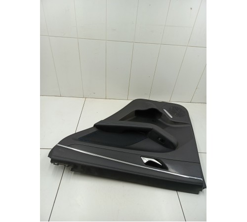 Обшивка двери задняя правая