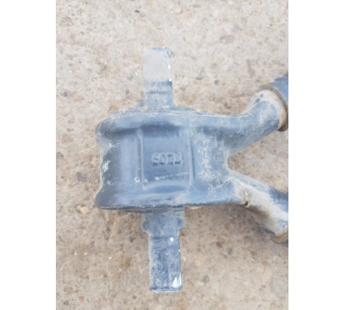 Тяга реактивная V-образная