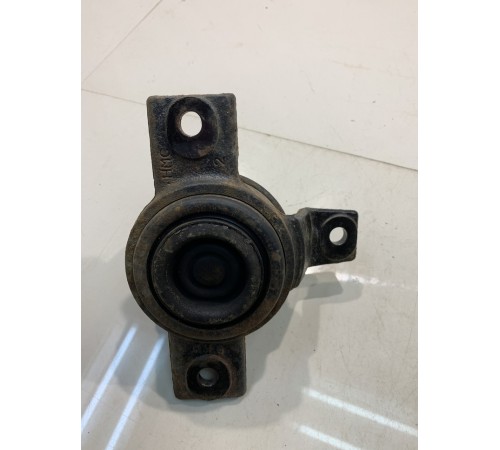 Опора двигателя (правая)