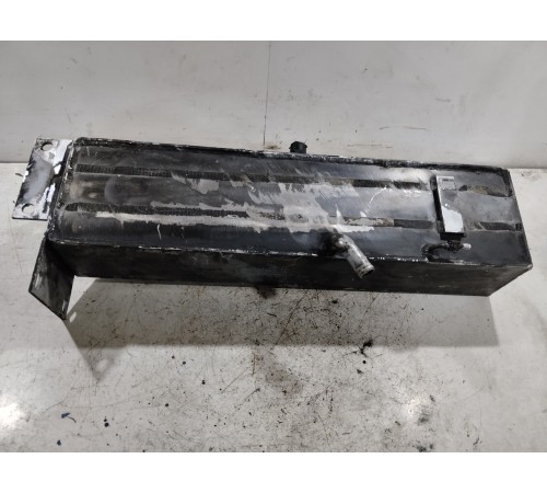 Бачок охлаждающей жидкости