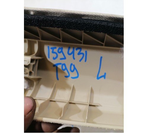 Обшивка стойки передняя левая