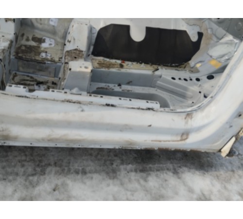 Порог со стойкой(правый)