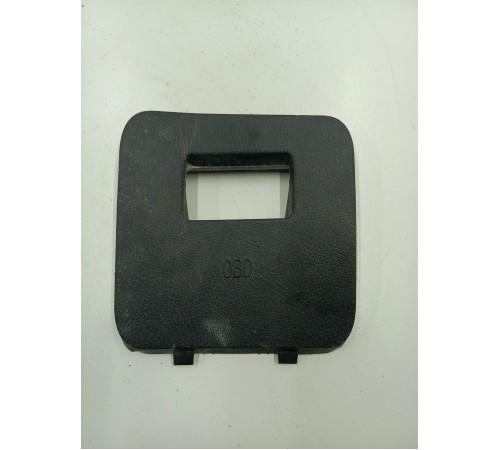 Крышка блока предохранителей