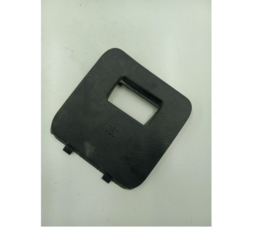 Крышка блока предохранителей