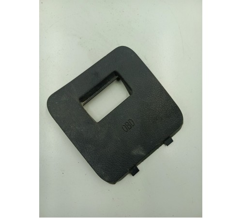 Крышка блока предохранителей