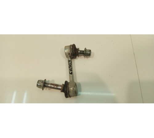 Стойка заднего стабилизатора