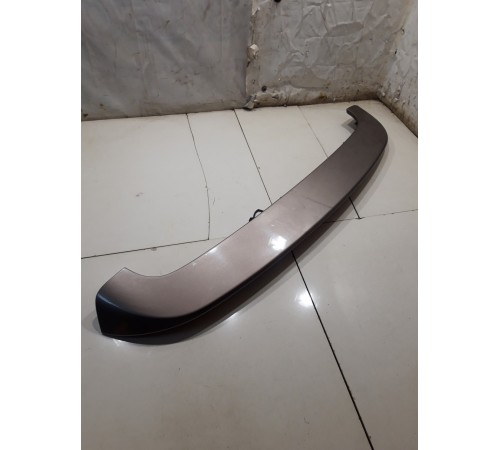 Спойлер крышки багажника