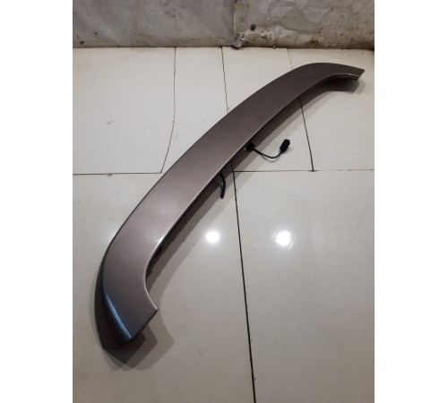 Спойлер крышки багажника