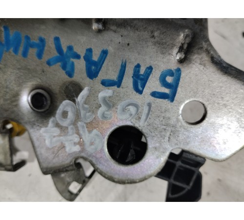 Замок крышки багажника