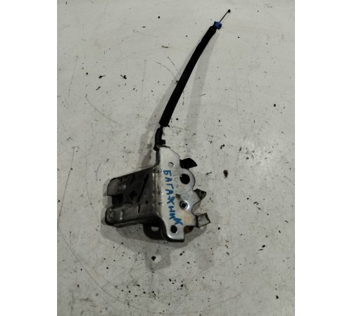 Замок крышки багажника