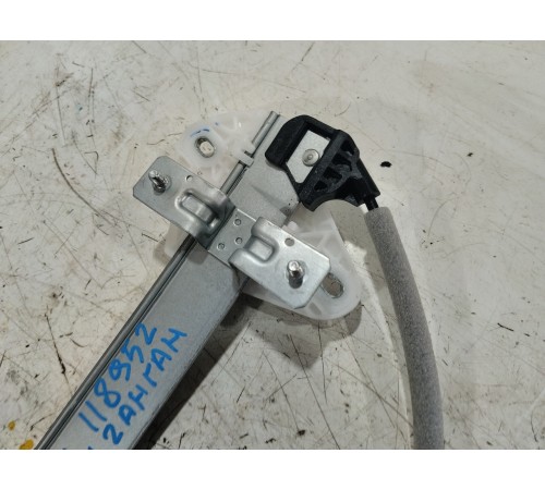 Стеклоподъемник двери передний левый