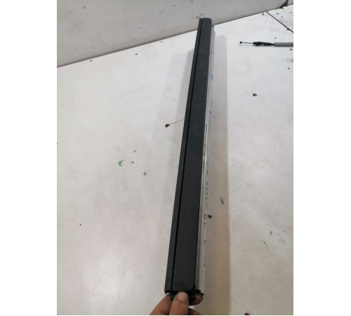 Шторка задняя правая