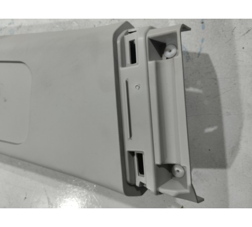 Обшивка центральной стойки правая верхняя