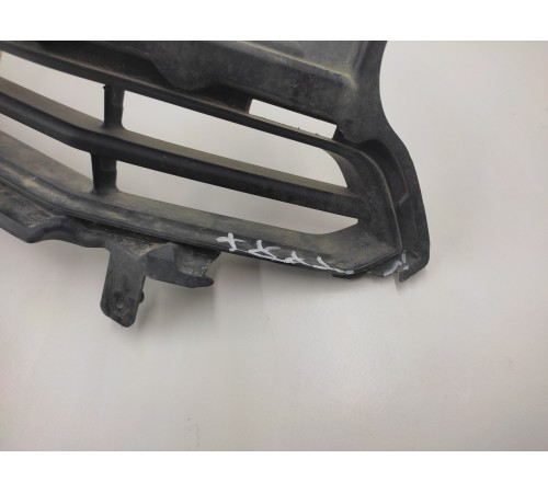 Решётка переднего бампера