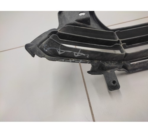 Решётка переднего бампера