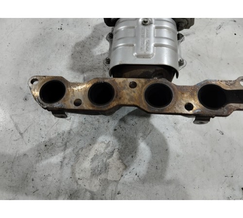 Катализатор с выхлопным коллектором