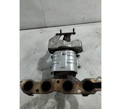 Катализатор с выхлопным коллектором