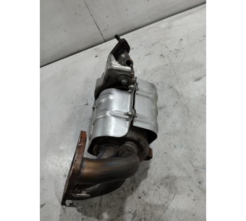 Катализатор с выхлопным коллектором